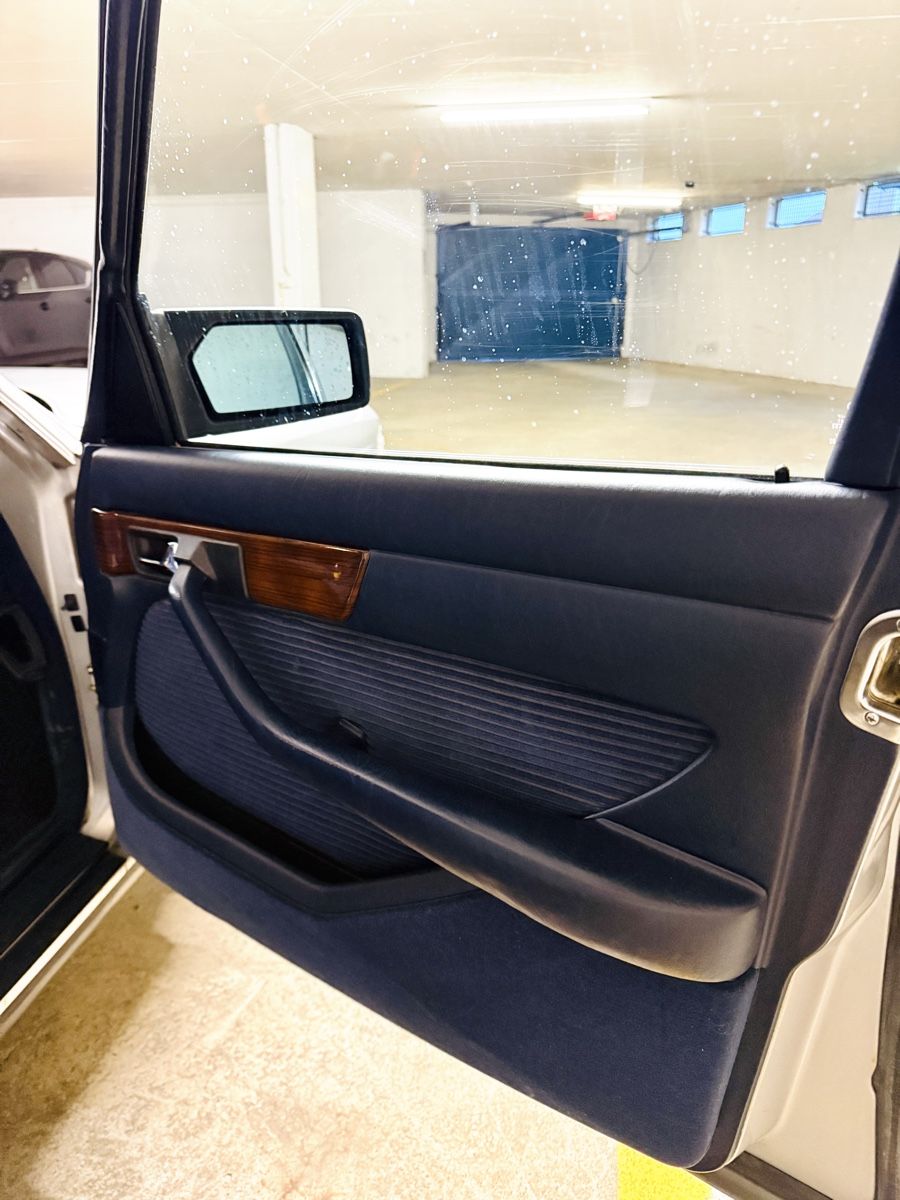 Mercedes-Benz Automobili: Mercedes 380 SE W126 – Usato da Eschenz venduto da Malex1 6