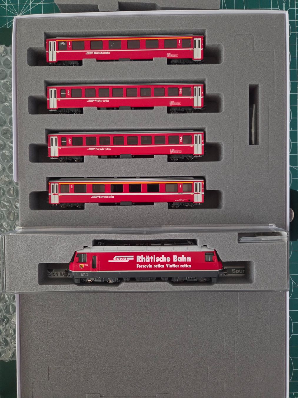 Kato Trains électriques: RhB-Set EWl Kato Spur N – Neuf avec emballage d'origine à Rorbas par susinchen 2