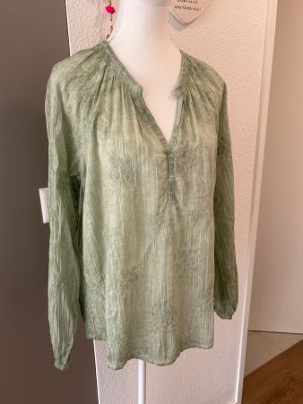 Damen Blusenshirt hellgrün mit Stickerei von Marée Ella Gr.M
