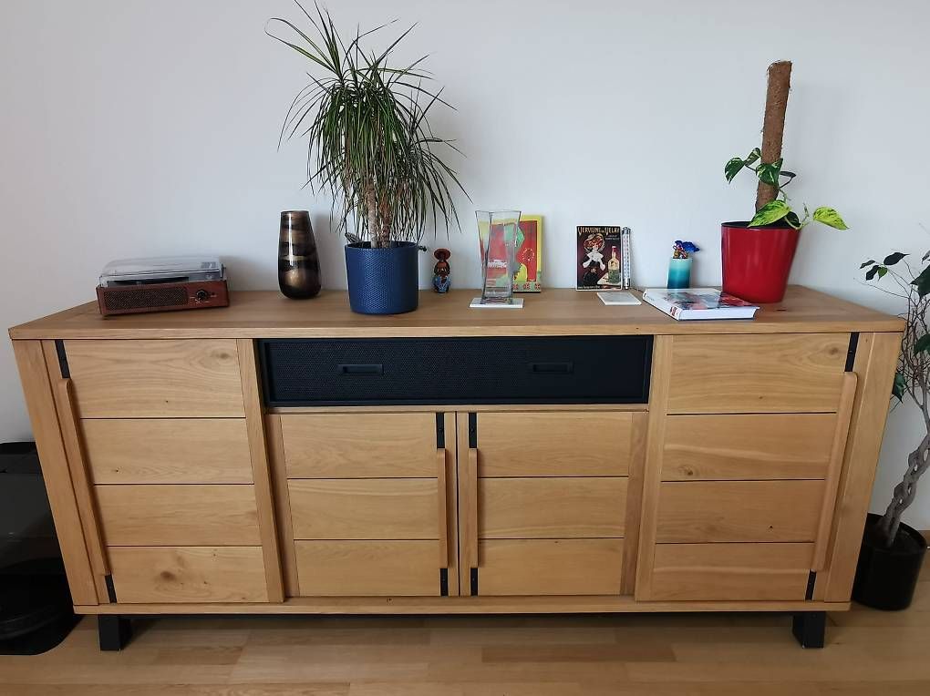 Set di tavolo e panche: Dining Table+6 Chairs & Sideboard – Usato da Basel venduto da gus_pyv6 1