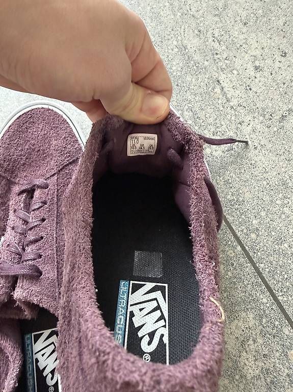 Vans Scarpe da uomo: Vans Sneaker bordeaux rot, Gr. 44.5 – Usato da Männedorf venduto da Techniker13 2