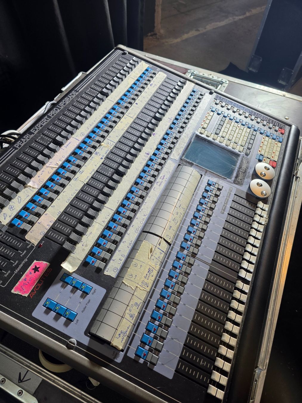Mischpulte: Avolites Pearl Expert Pro Upgrade – Gebraucht aus Brig von abc-event