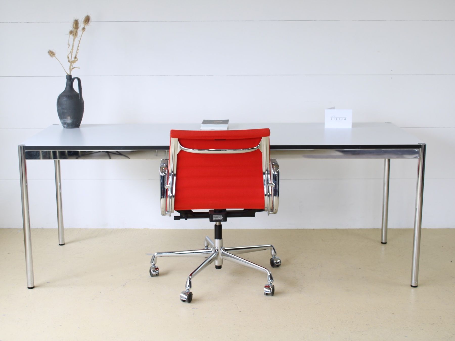 USM Tavoli: USM Haller Tisch weiss (2mx1m) – Usato da Meinisberg venduto da atelier_TILIJA