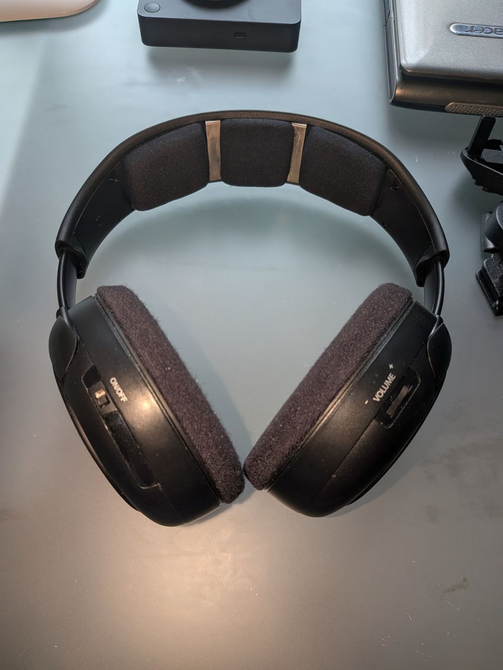 Sennheiser Cuffie: Headphones Wireless RS 120-W – Usato da St. Gallen venduto da d77_sdk5 4