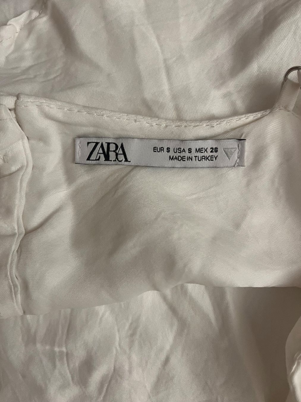 Zara Top: Trägertop wasserfallausschnitt Knöpfchen – Usato da Rüti ZH venduto da sar_9gnw 2
