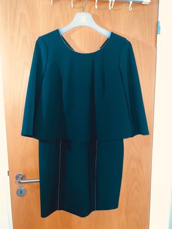 Kleid, ital. Modell in dunkelgrün mit Gold, 44/46 neu
