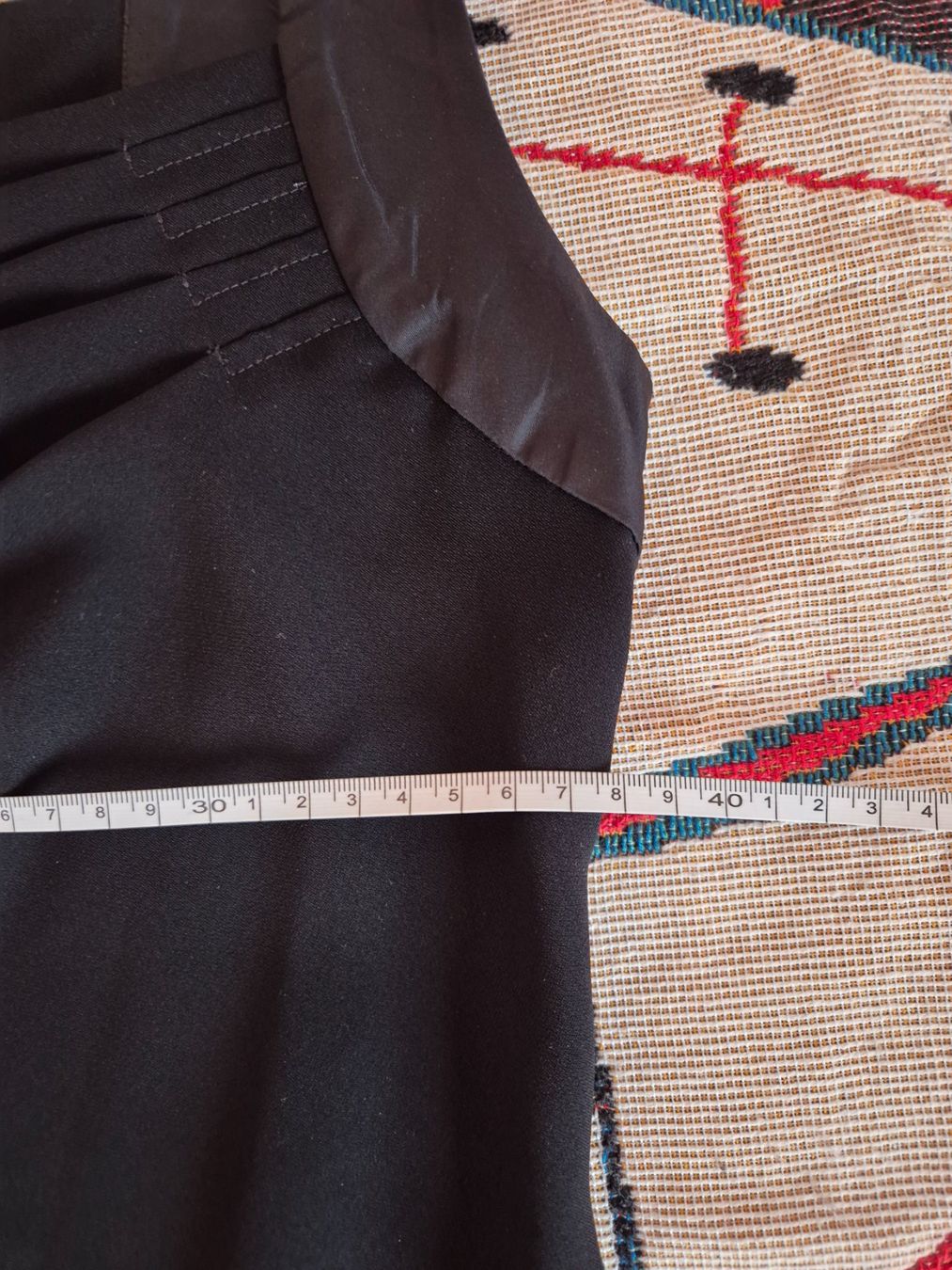 Max Mara Kleider: Max Mara Etuikleid mit Wasserfallausschnitt S – Gebraucht aus Utzenstorf von Lutra4678 2