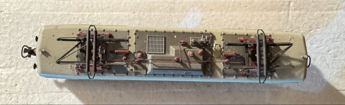 Märklin Modelleisenbahnen: DB Märklin Lok – Defekt aus Esslingen von Ursr1 1