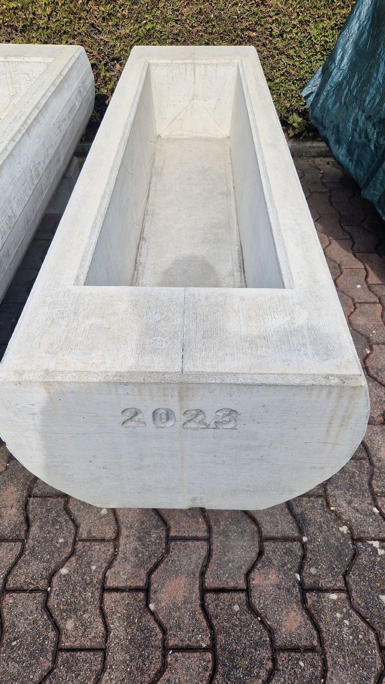Stagni & Fontane ornamentali: Betonbrunnen Brunnentrog – Nuovo (secondo la descrizione) da Courlevon venduto da almai84 3