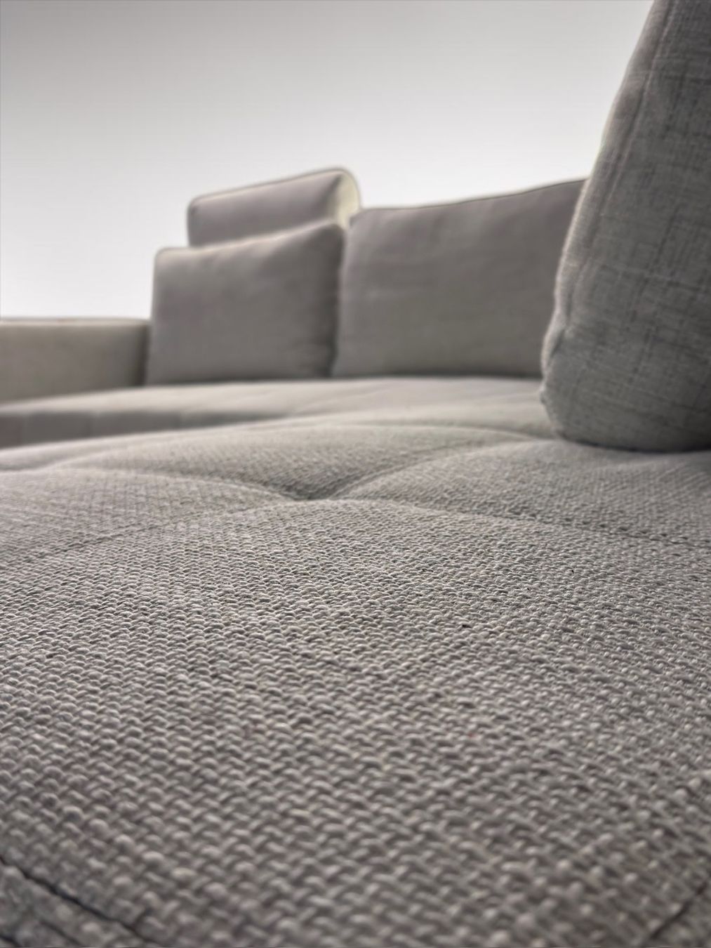 Sofas: Ecksofa Hellgrau mit BettFunktion – Gebraucht aus Fehraltorf von Sofalab.swiss 3