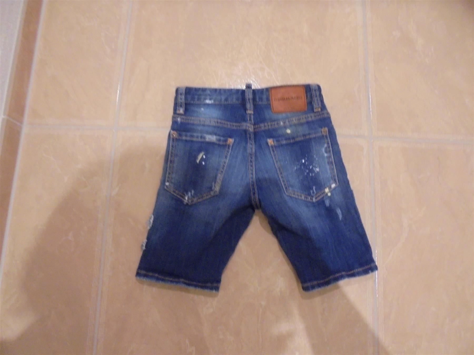 Pantaloni: Dsquared2 NWT Shorts, 7-8J NP 250 Fr – Nuovo (secondo la descrizione) da Klingnau venduto da Markus14 4