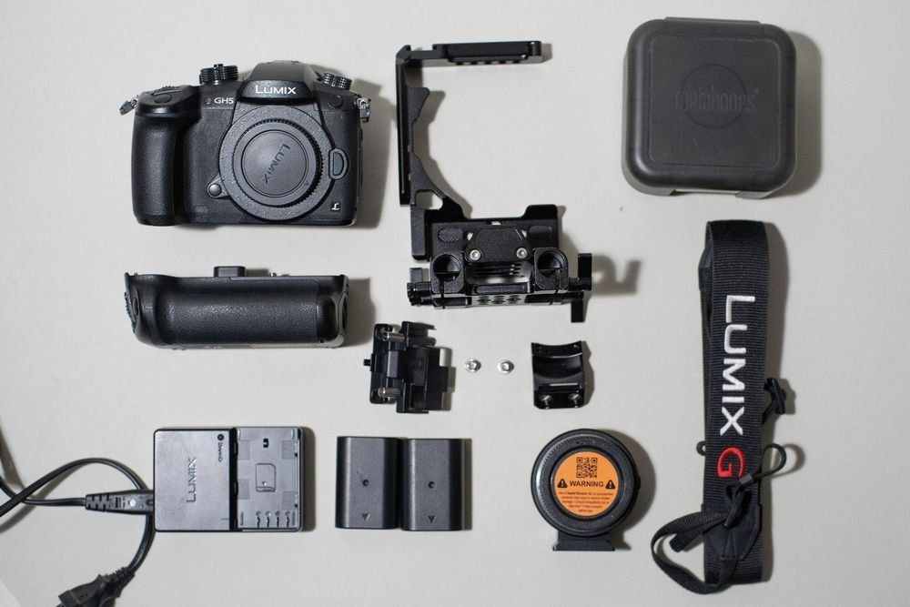 Panasonic Fotocamera: Lumix GH5 mit BG und Speedbooster – Usato da Lyss venduto da Prodified23 9