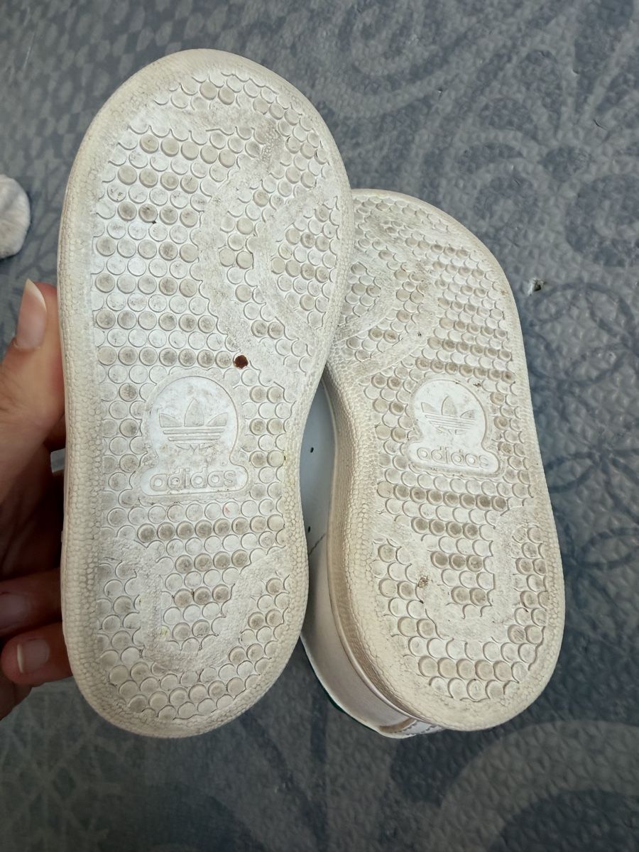 Adidas Schuhe für Jungen: Adidas Stan Smith Kinderschuhe, Gr 23 – Gebraucht aus Küsnacht ZH von ToddyGinger 5