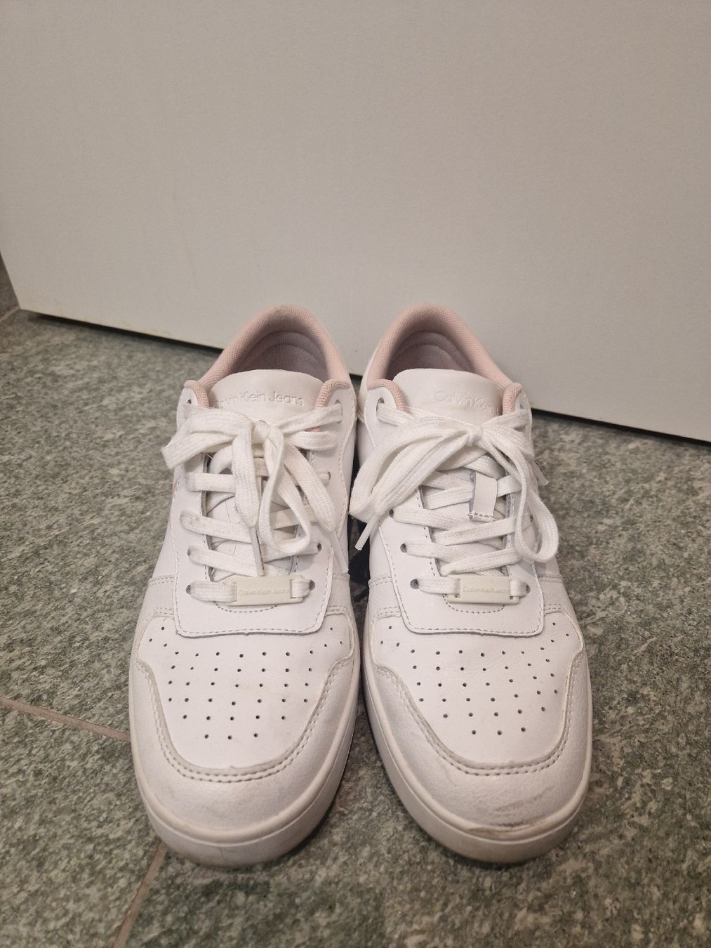 Calvin Klein Scarpe da donna: Calvin Klein Turnschuhe – Usato da Glattfelden venduto da Ivana5288 1