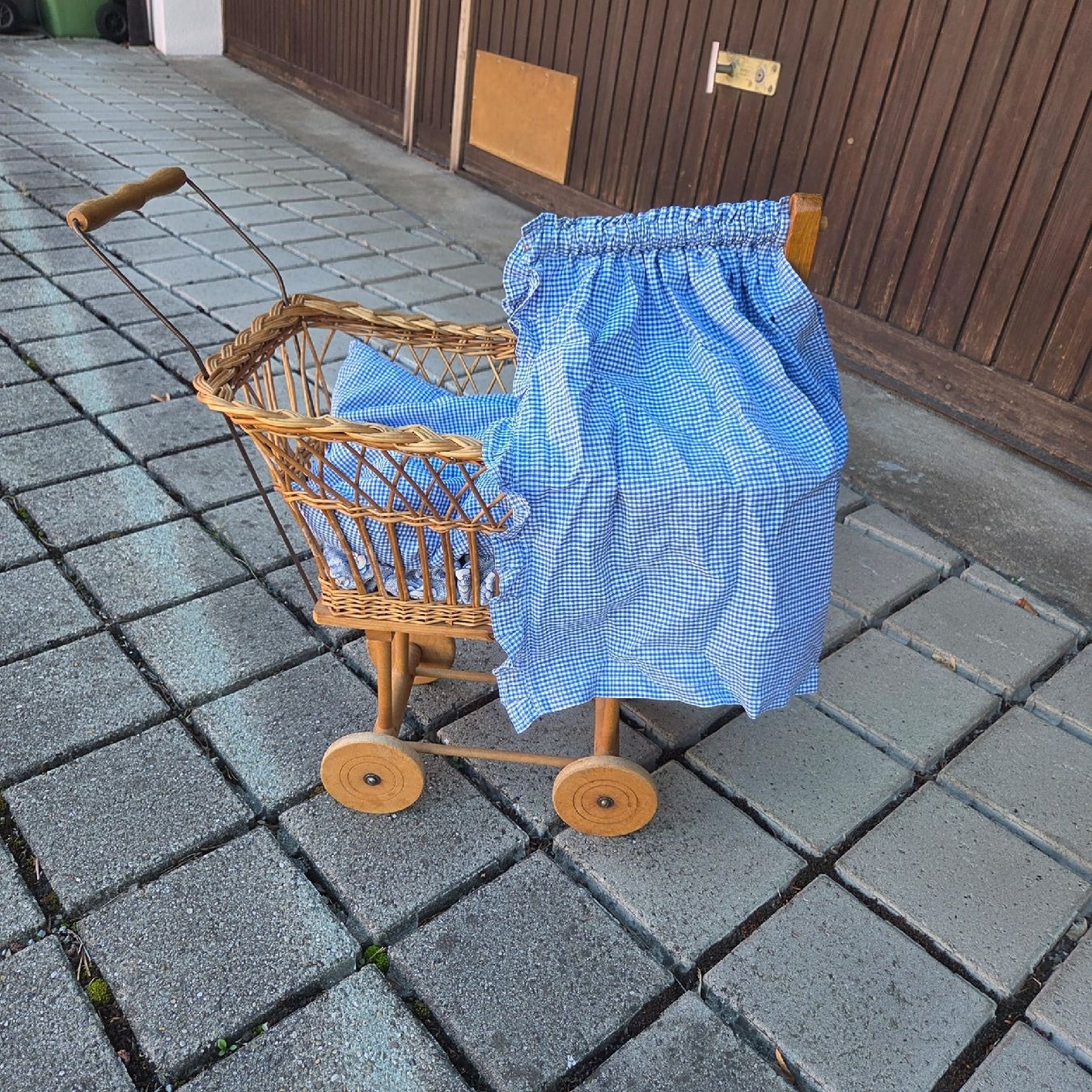 Carrozzine per bambole: Puppenwagen – Usato da Eglisau venduto da euphi75