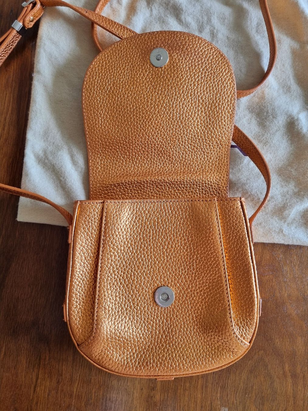 Aigner Borse da donna: Handtasche von Aigner – Nuovo (secondo la descrizione) da Aarau venduto da KiKaMo 1