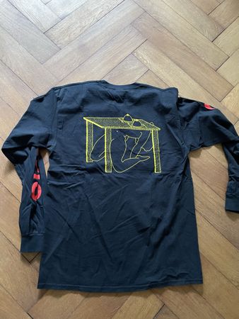 PELVIS AUSTRALIA VINTAGE SIZE LARGE LONGSLEEVES