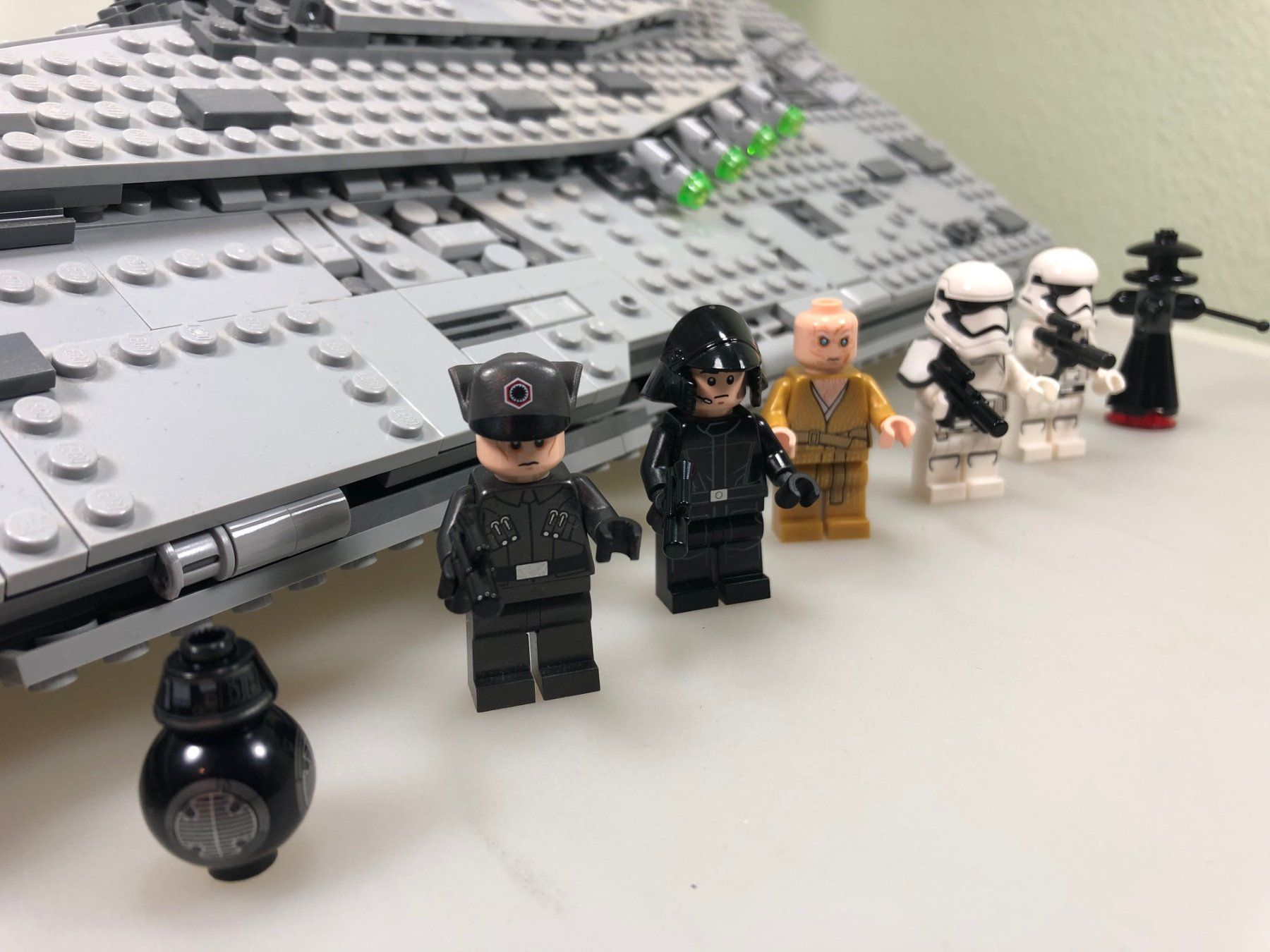 Lego Kit di costruzioni: LEGO Star Wars First Order Star Destroyer - 75190 – Usato da Widen venduto da Himan 2