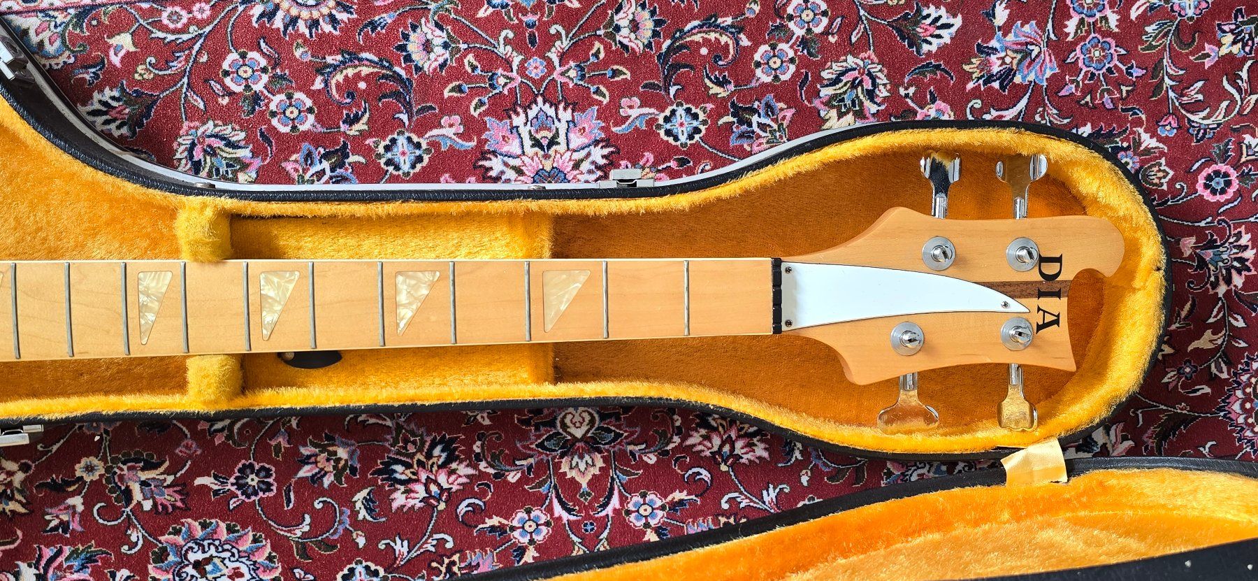 Strumenti musicali: DIA Bass 70s Japan – Difettoso da Meilen venduto da Roobiedoobie 8
