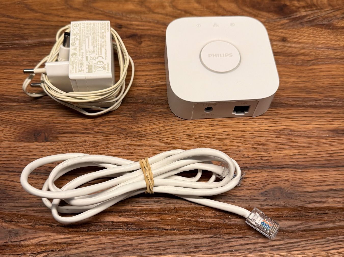 Philips Lampade: Philips Hue Bridge V2 – Usato da Wollerau venduto da qua_hw62