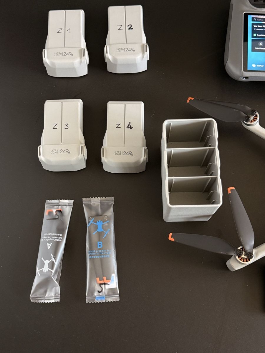 DJI RC Modellbau: DJI 4 Pro Drohne mit zusätzlichem Weitwinkelobjektiv – Gebraucht aus Zürich von El-Ga 3