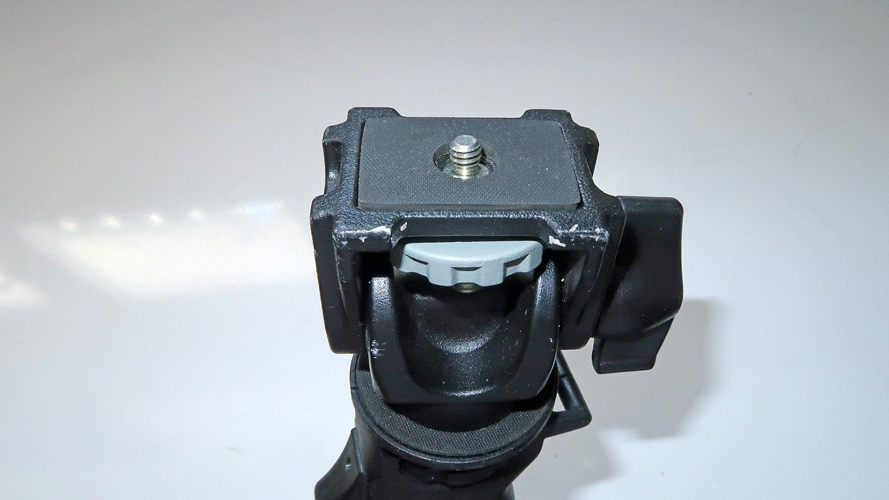 Manfrotto Treppiedi & Teste: Manfrotto 685B Monopod guter Zustand – Usato da Uster venduto da Mruedis 3