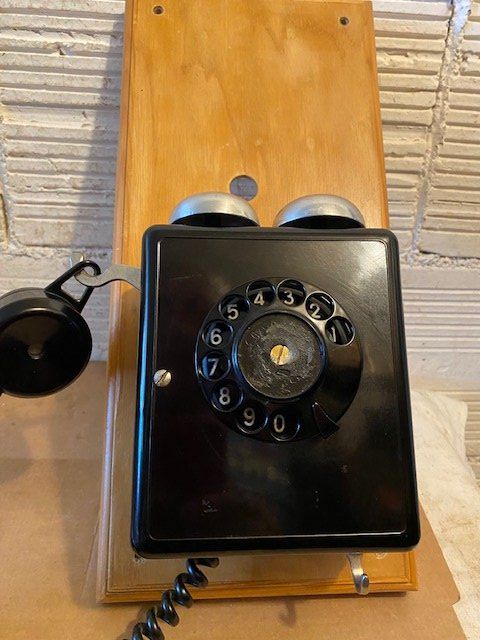 Telefone: ALTES WANDTELEFON – Gebraucht aus Chur von silbermon 7