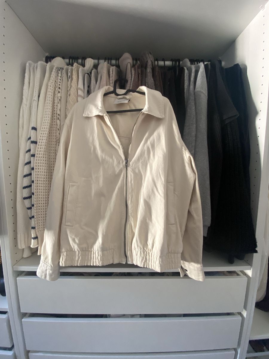 Giacche: Jacke Pull&Bear hellbeige mit Reissverschluss Grösse S – Nuovo e nell'imballaggio originale da Basel venduto da val_t8jm