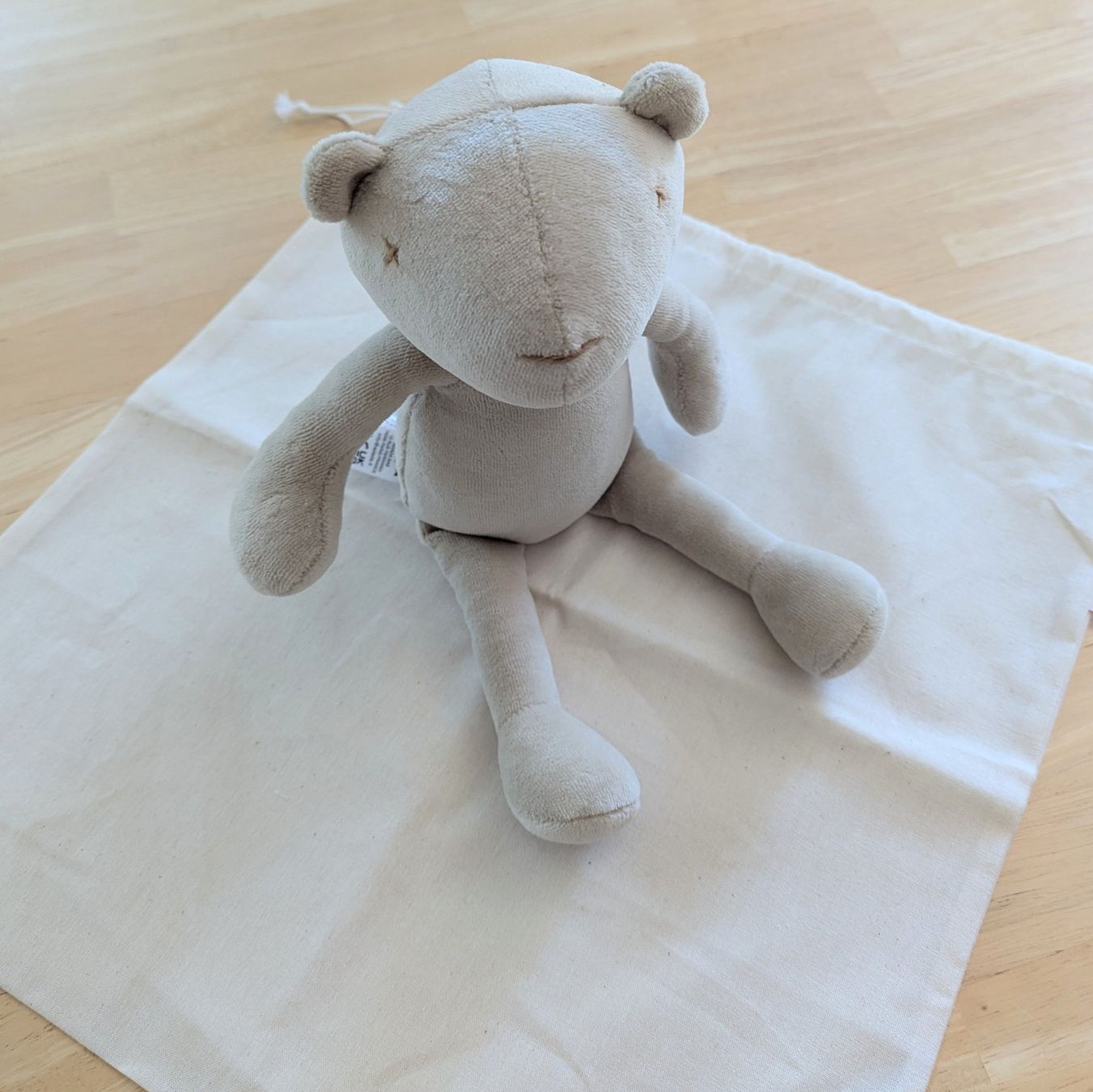 Spielzeuge: Adada Paris Bär Jermaine, 33 cm – Gebraucht aus Bertschikon Gossau von Tokibunny 2