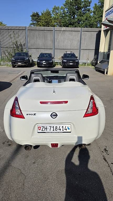 Autos: Schöner Nissan 370z – D'occasion à Wollerau par Artigianalmente 1