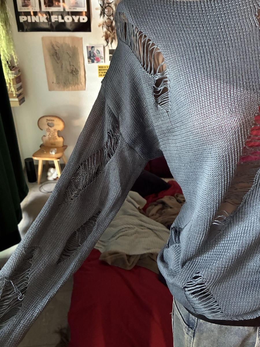Pullover & Sweatshirts: Graues Langarmoberteil – Neu (gemäss Beschreibung) aus Ueberstorf von nai_9z9s 4