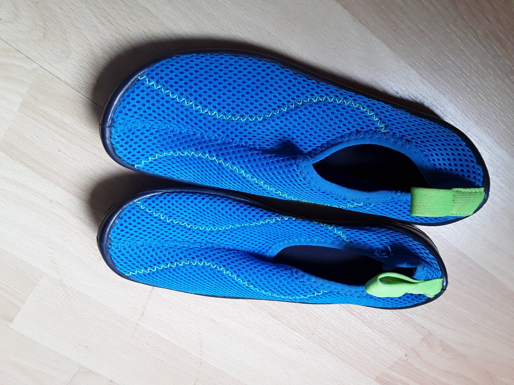 Scarpe per ragazzi: Chaussures d'eau 32 – Usato da Fribourg venduto da mar_z757