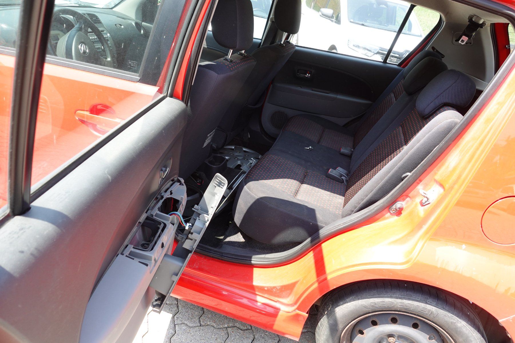 Daihatsu Autos: Daihatsu Sirion 1.3 AWD – Gebraucht aus Rüegsbach von Garage3418 7