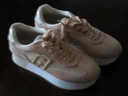 Neu: Eleganter Sneaker von Liu Jo, nie getragen