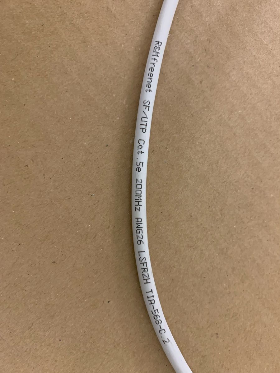 Cavi: 2m LAN Kabel / Ethernetkabel Cat 5e weiss – Nuovo (secondo la descrizione) da Erlenbach ZH venduto da Ritschly 2