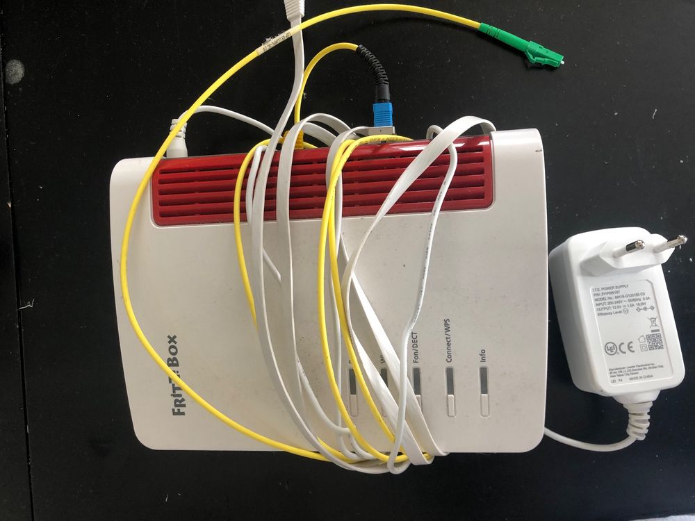 FRITZ!Box 5530 Fiber XGS-PON Router Modem (Gebraucht) in Weinfelden für ...