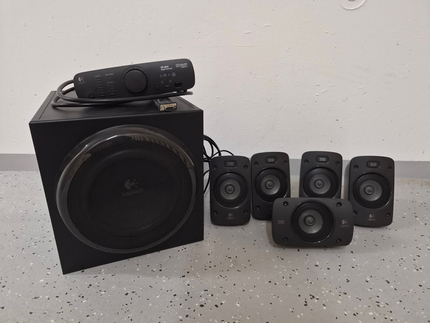 Logitech Lautsprecher: Logitech Z 906 (5.1 Surround) – Gebraucht aus Burgdorf von PC-Builder
