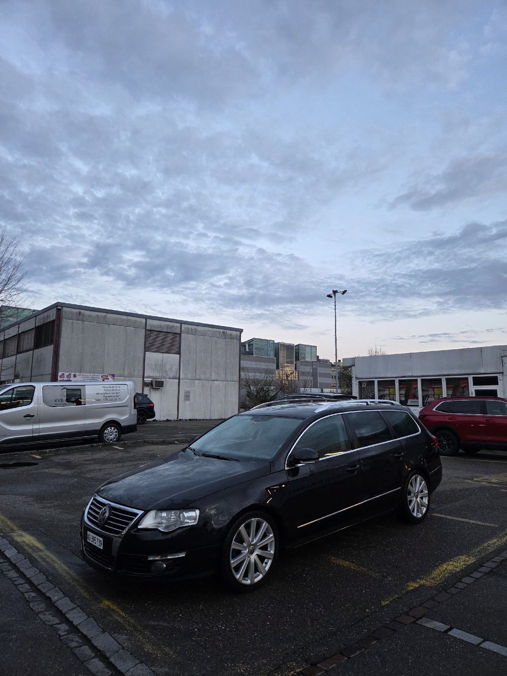 VW Automobili: VW Passat 2.0 TDI – Usato da Rümikon AG venduto da Leontin36