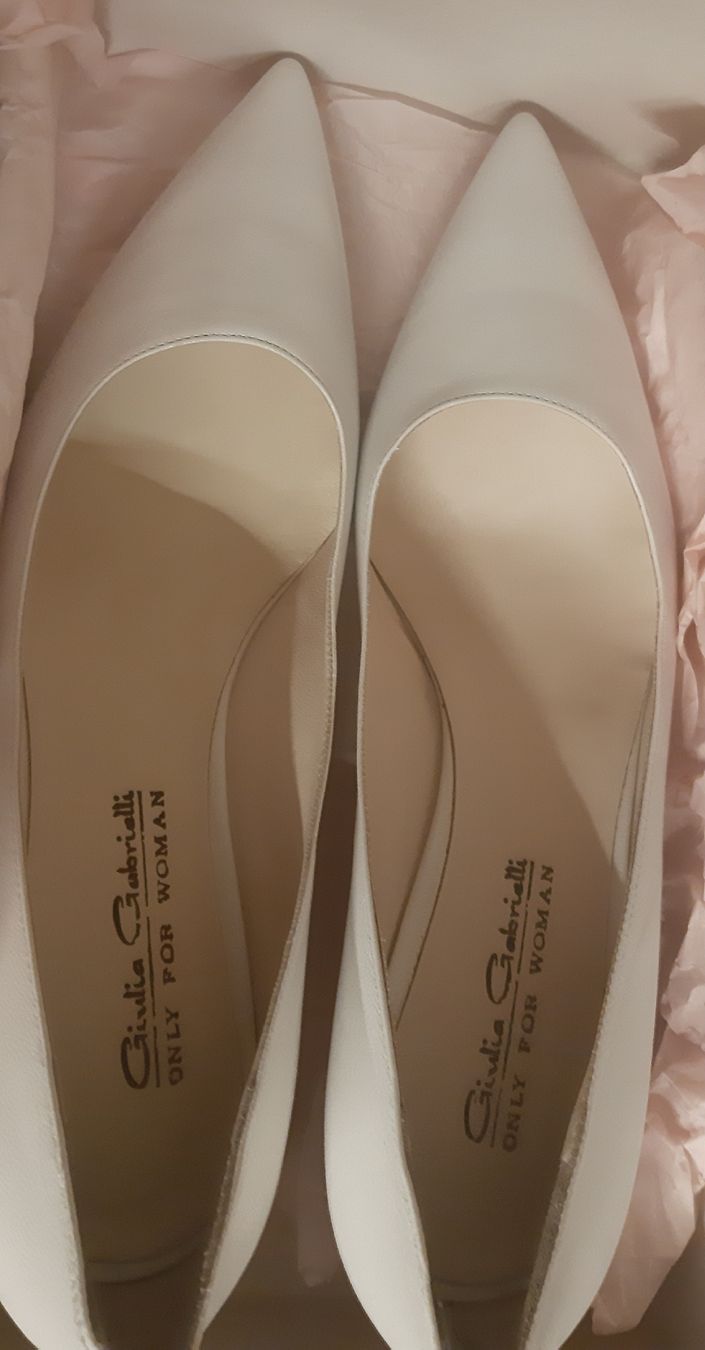 Scarpe da donna: LEDER Kitten-Heels Gr.39 – Nuovo e nell'imballaggio originale da Zürich venduto da Venecia25 4