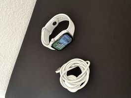 Apple Watch SE 44mm mit Sportband, einwandfrei