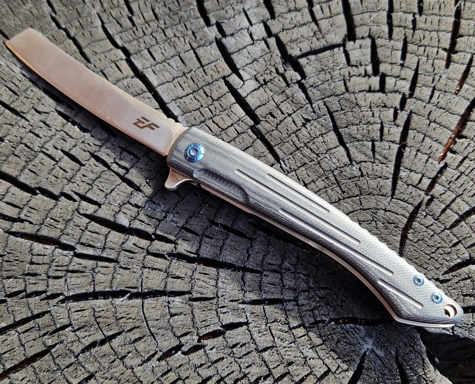 Zubehör: Messer Flipknife – Neu und originalverpackt aus Dorf von Messer-Schweiz