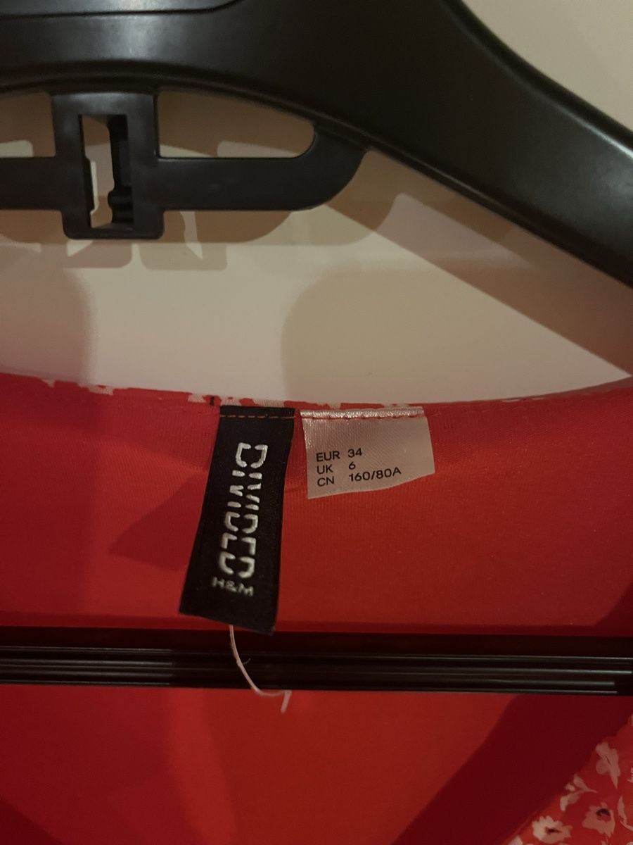 Vestiti: Robe fleurie rouge  – Nuovo (secondo la descrizione) da St-Légier-Chiésaz venduto da gar_76qv 1