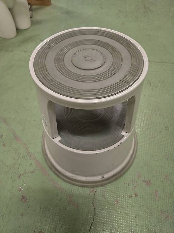Hocker: Rollhocker – Gebraucht aus Thunstetten von gregios1