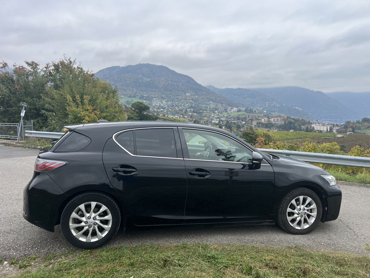 Lexus Autos: Lexus CT200H – Gebraucht aus La Tour de Peilz von thegodfath3r 3