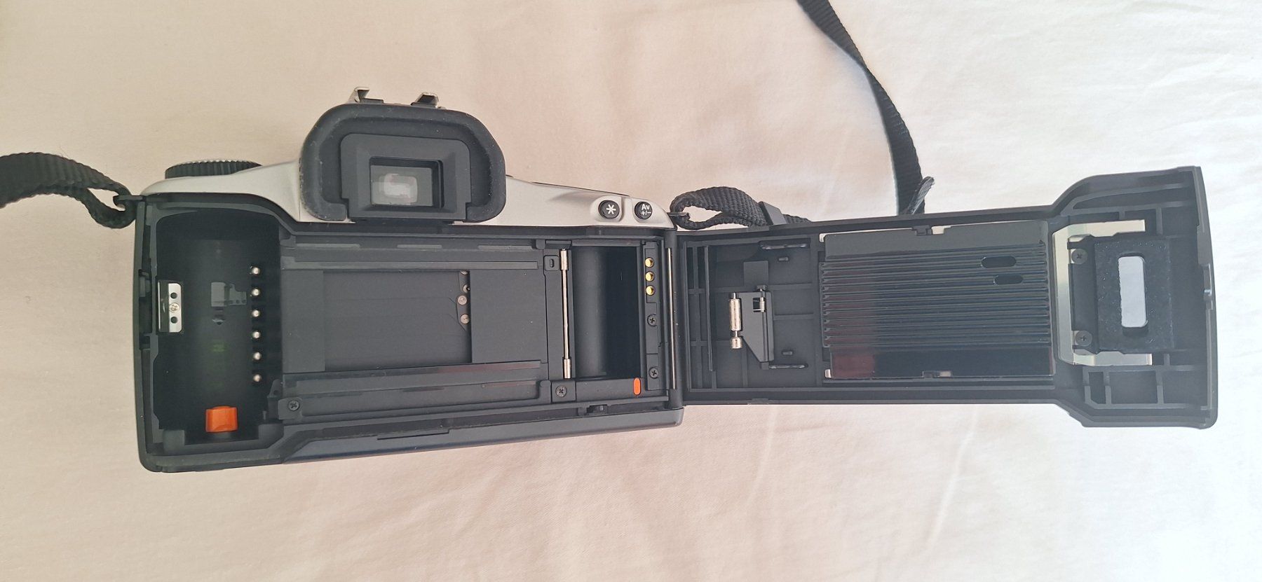 Canon Kamera: CANON EOS 300 analogique – Gebraucht aus Travers von pelayoo77 5