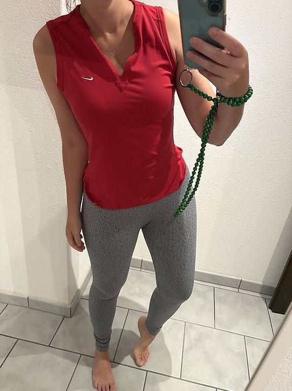 Lots de vêtements: Damen Sportkleiderpaket Grösse M  – D'occasion à Unterägeri par mar_96hk 1