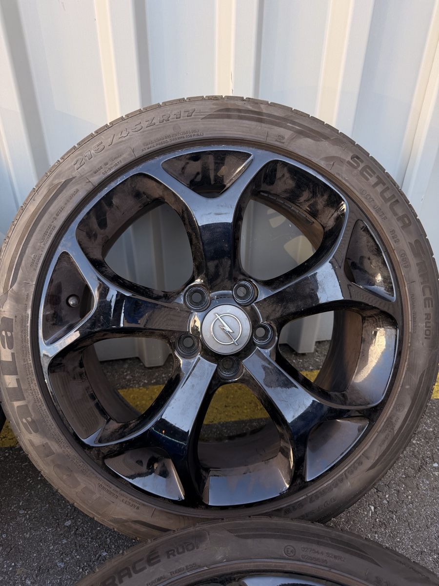 Opel Pneumatici & Ruote complete: Opel Corsa D Räder – Usato da Schenkon venduto da jul_vnk7 2