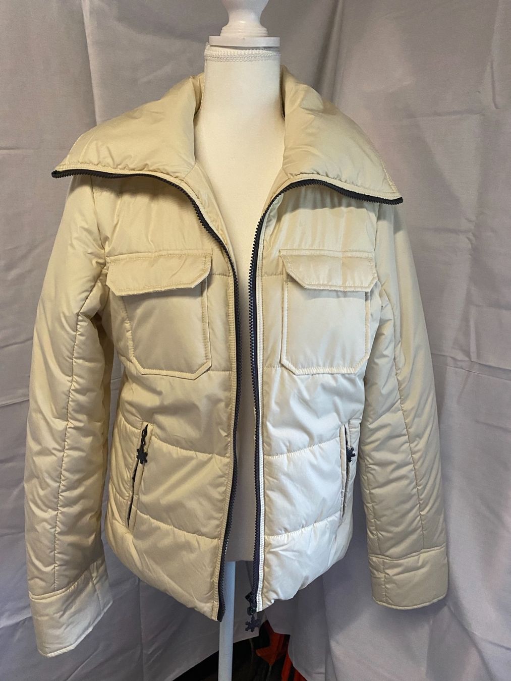 Giacche: Damenjacke gr. M/L – Usato da Seewen SZ venduto da shaky01 5
