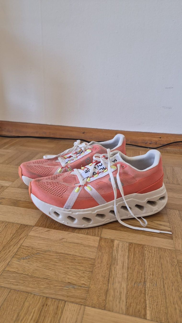 On Scarpe da donna: Laufschuhe ON – Usato da Zürich venduto da sar_v8j7