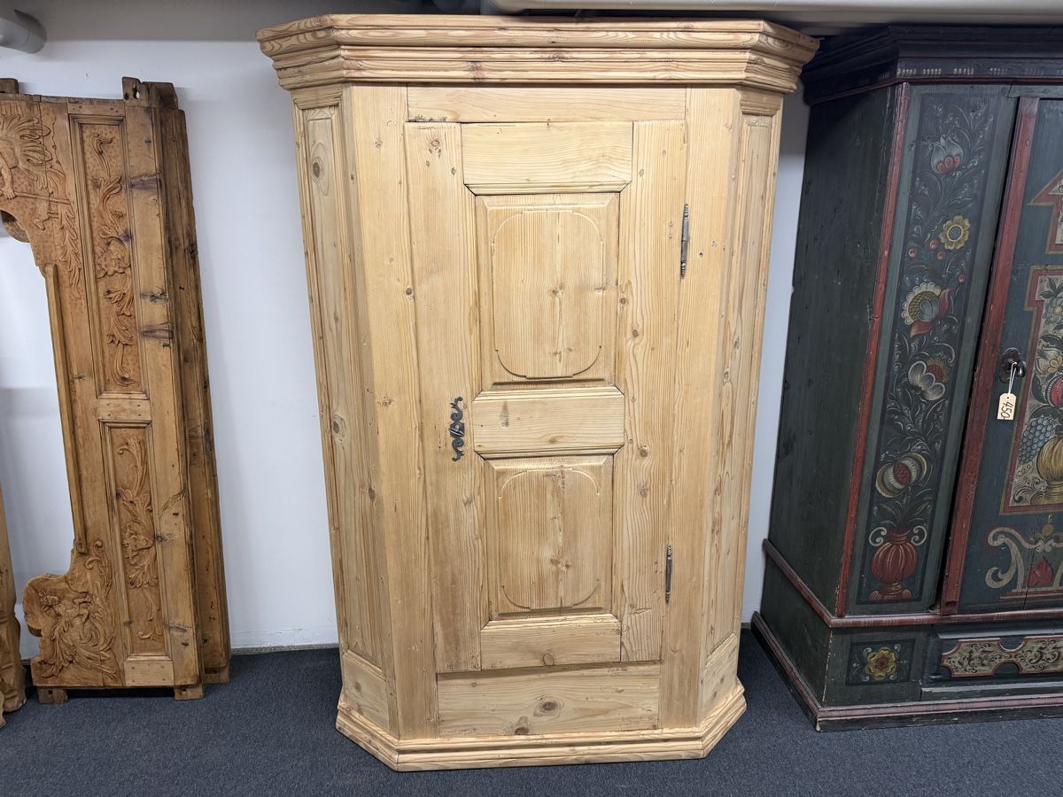 Armadi: Antiker Schrank Barock – Usato da Gossau SG venduto da Liq-Gossau